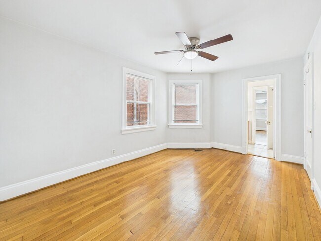Building Photo - 3543 Grove Ave