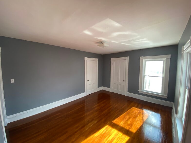 Building Photo - 67 Boynton St