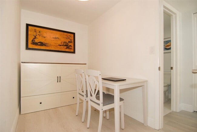 Building Photo - 3900 Galt Ocean Dr