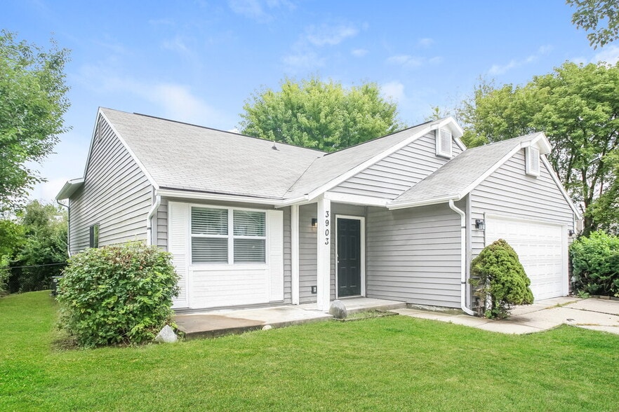 Building Photo - 3903 Bonn Dr