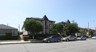 Building Photo - 226 Elmwood
