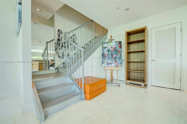 Building Photo - 1577 Bay Rd