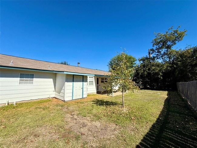 Building Photo - 1506 Big Meadow Dr