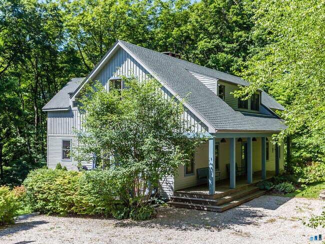 Building Photo - 68 Hopkins Rd