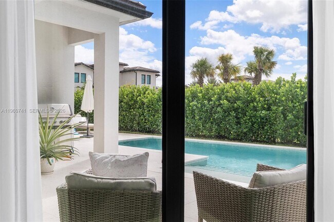 Building Photo - 3502 Ashwood Cir