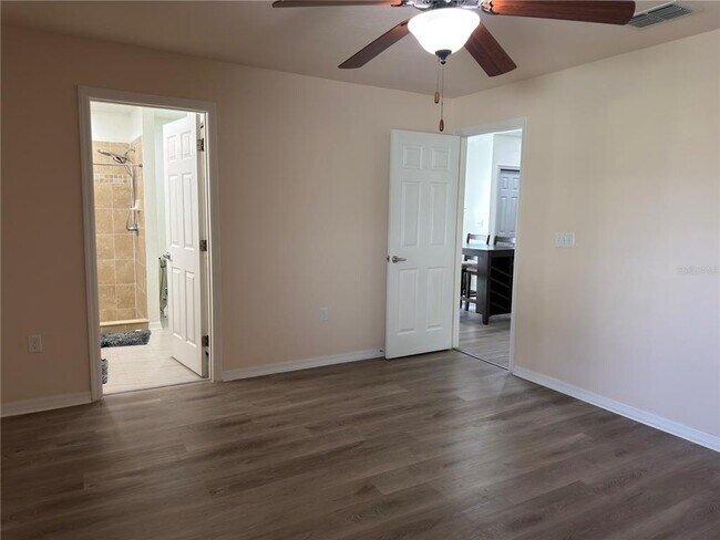 Building Photo - 11340 Southwind Lake Dr