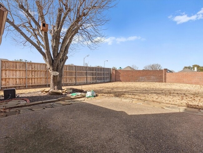 Building Photo - 3017 Manga Dr