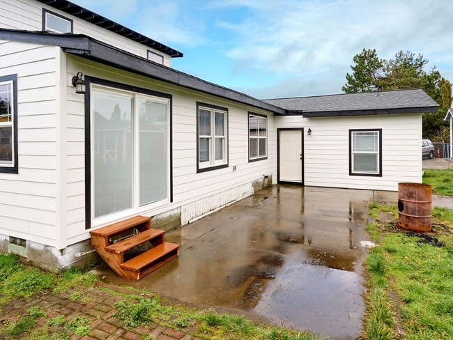 Building Photo - 11th - VPM415E-5