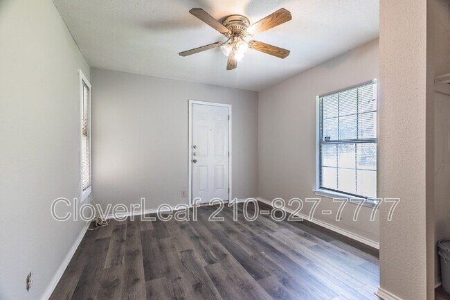 Building Photo - 514 Curtiss Ave