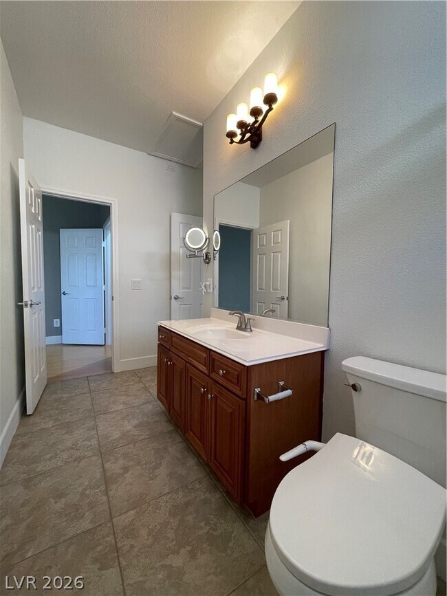 Building Photo - 4049 Bennett Mountain St