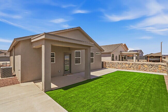 Building Photo - 10624 Hidden Chapel Pl