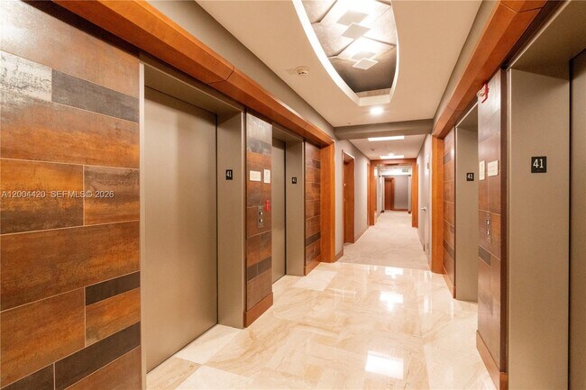 Building Photo - 31 SE 5th St