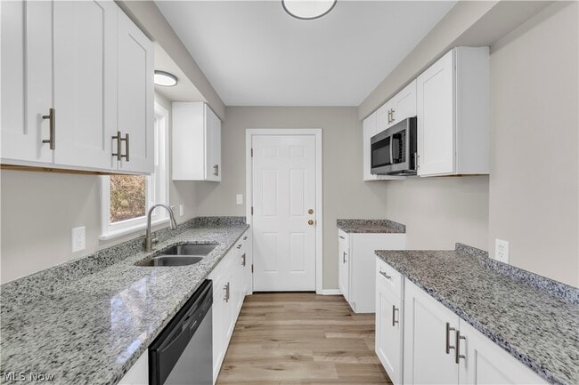 Building Photo - 3802 Park Dr