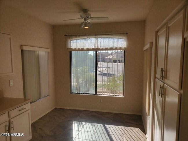 Building Photo - 1848 E Chilton Dr