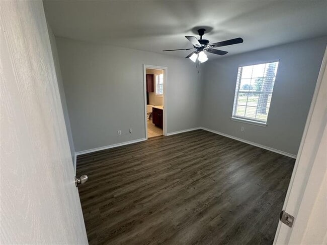 Building Photo - 17060 CR 191