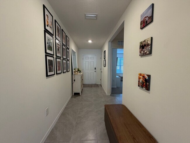 Building Photo - 4 Bed 2 Bath Home in Avalon Woods! FULLY FENCED YARD