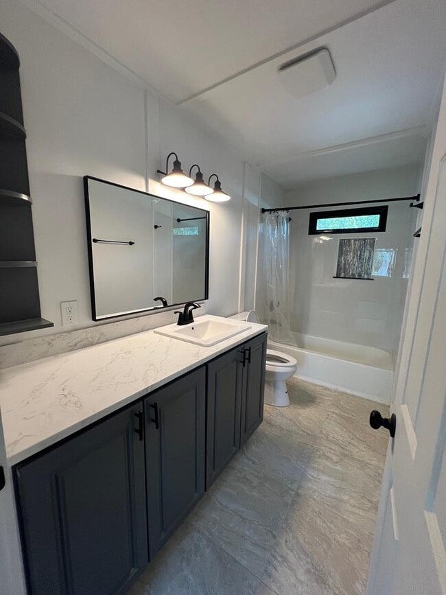 Building Photo - 496 Ave A