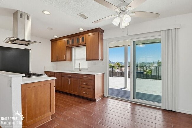 Building Photo - Lovely 3Bdm 2Ba Home with Spacious Outdoor Raised Deck in Lemon Grove!