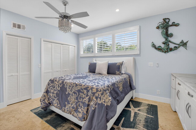 Building Photo - 122 Andrews Ave