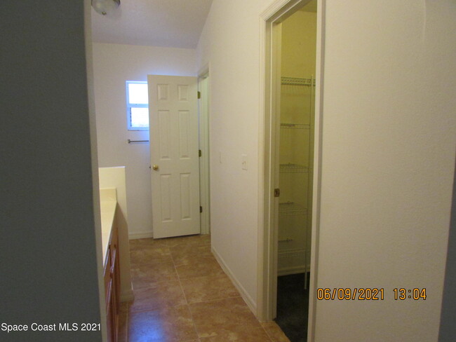 Building Photo - 3472 Chica Cir