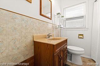 Building Photo - 5659 Lathers St