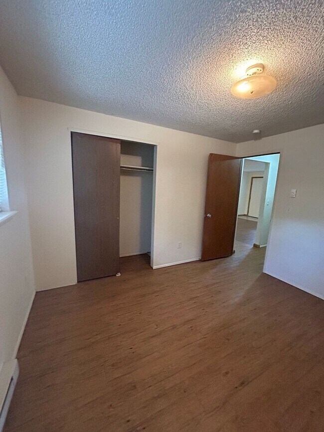 Building Photo - Great Duplex in Loveland