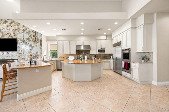 Building Photo - 49430 Montana Way