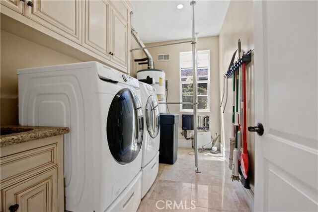 Building Photo - 1117 Encanto Dr