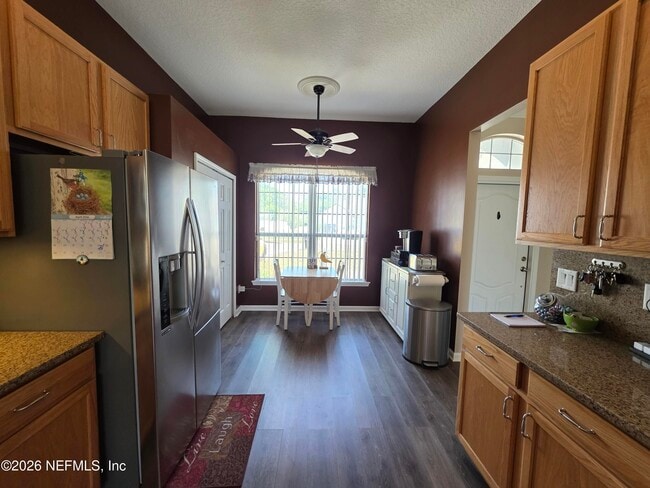 Building Photo - 86088 Meadowridge Ct