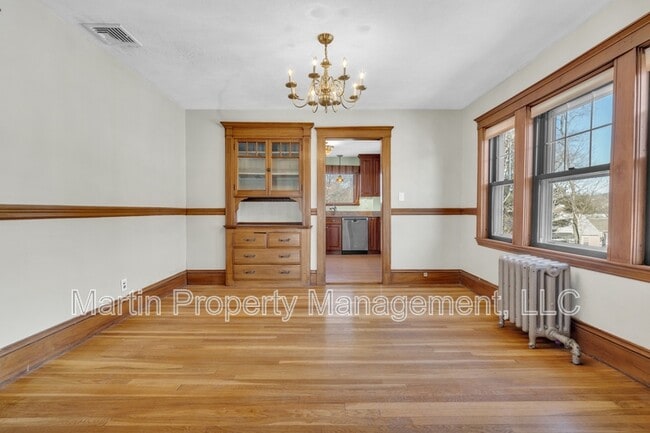 Building Photo - 13 Bridgham Ave
