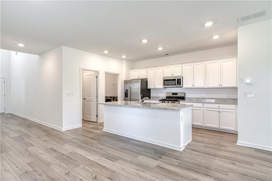 Building Photo - 49 Kestrel Dr