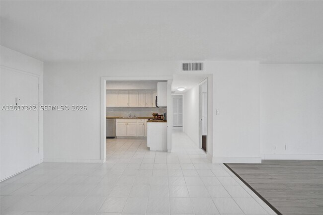 Building Photo - 1600 S Ocean Dr