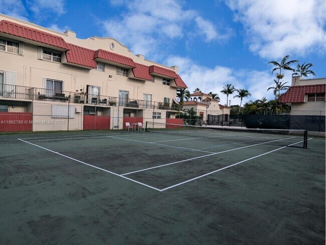 Building Photo - 8650 SW 67th Ave