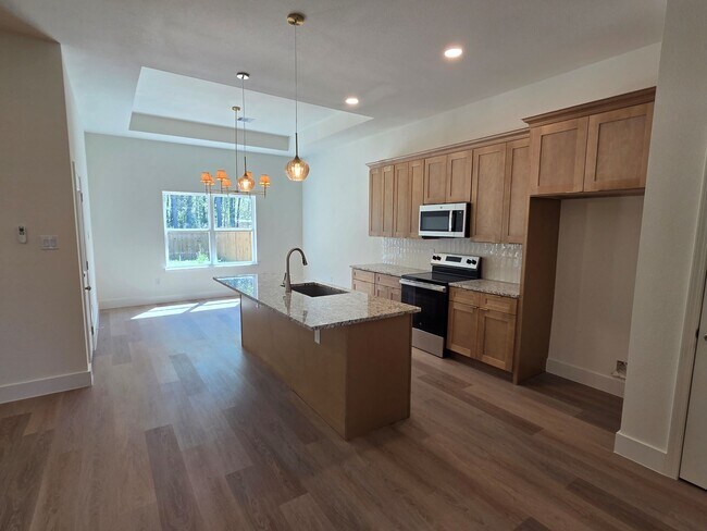 Building Photo - 16280 Jeet St