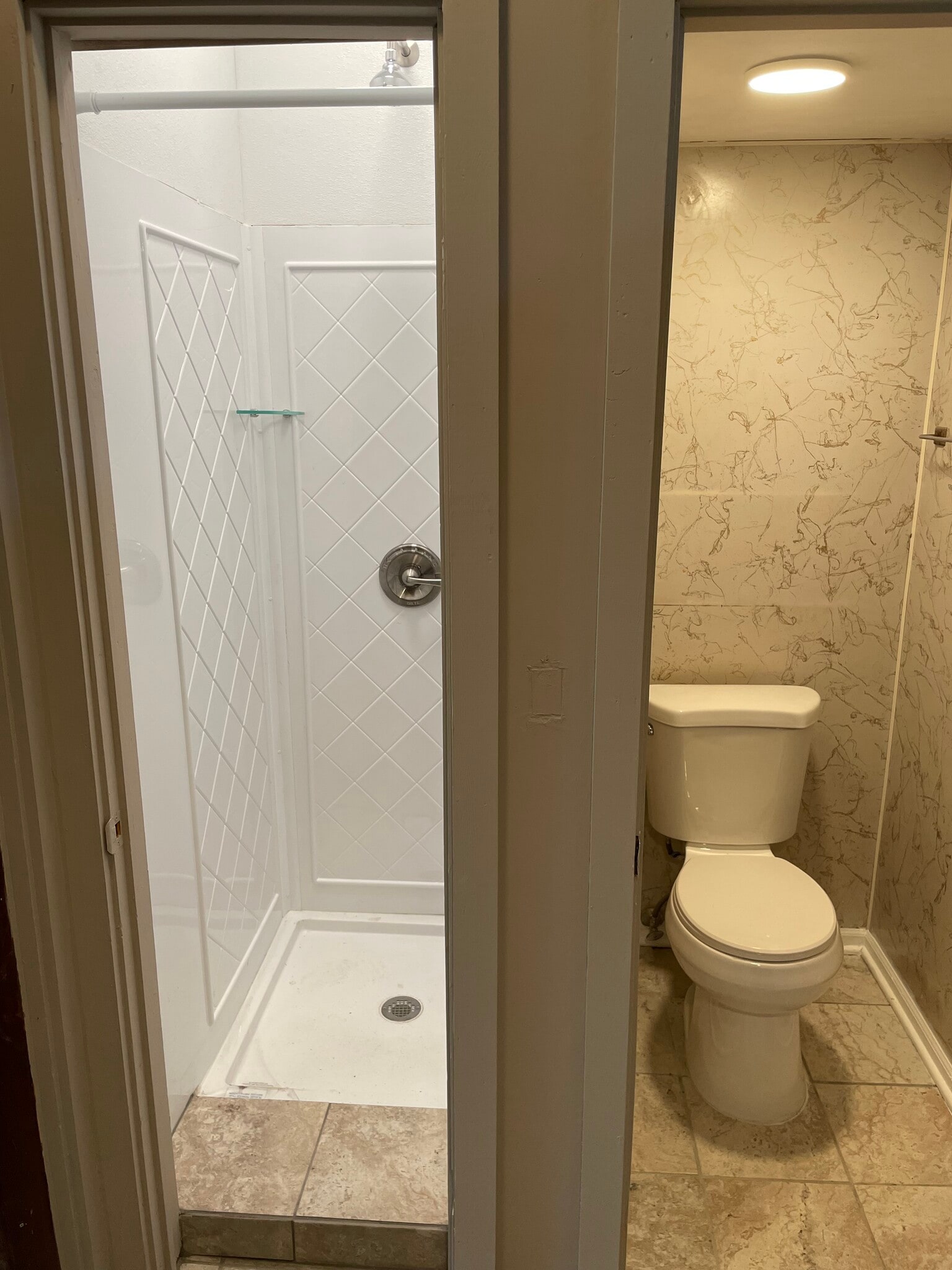Bathroom 2 - 2641 Japonica Dr