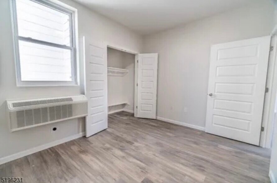 Building Photo - 9 Clark St