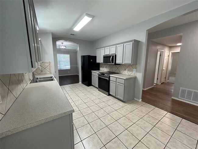 Building Photo - 207 Peaceful Haven Way