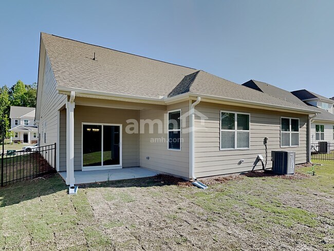 Building Photo - 7060 Creeksong Dr