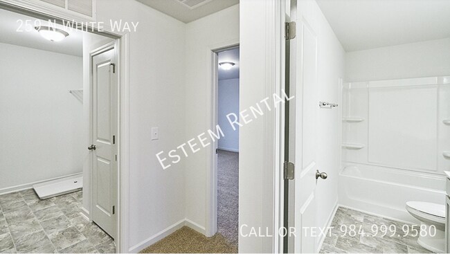 Building Photo - 259 White Way