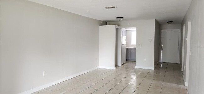 Building Photo - 9829 GRACE Dr