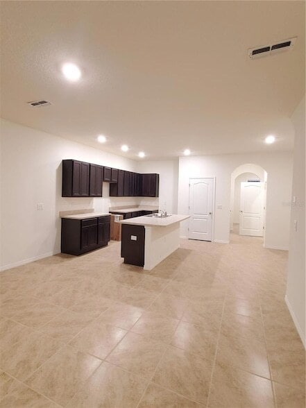 Building Photo - 366 Feltrim Reserve Blvd