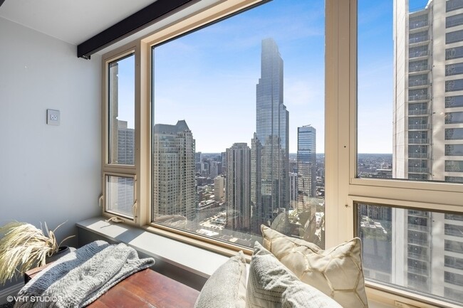 Building Photo - 800 N Michigan Ave