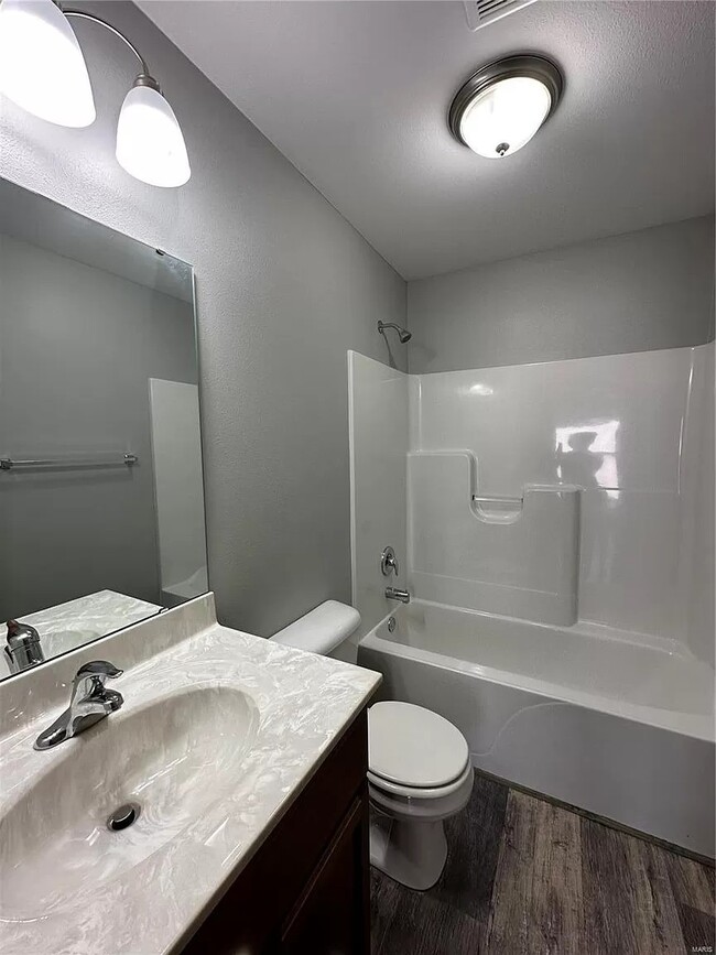 Building Photo - 525 S Jefferson Ave