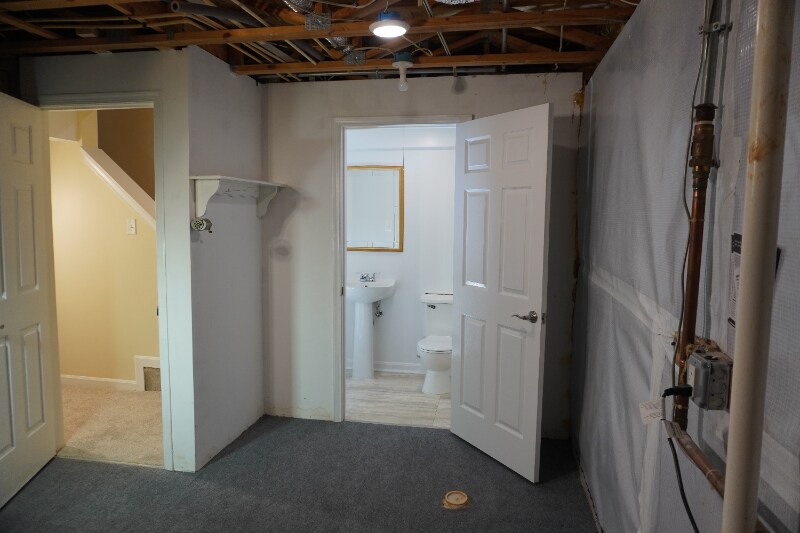 Building Photo - 5218 Castlestone Dr