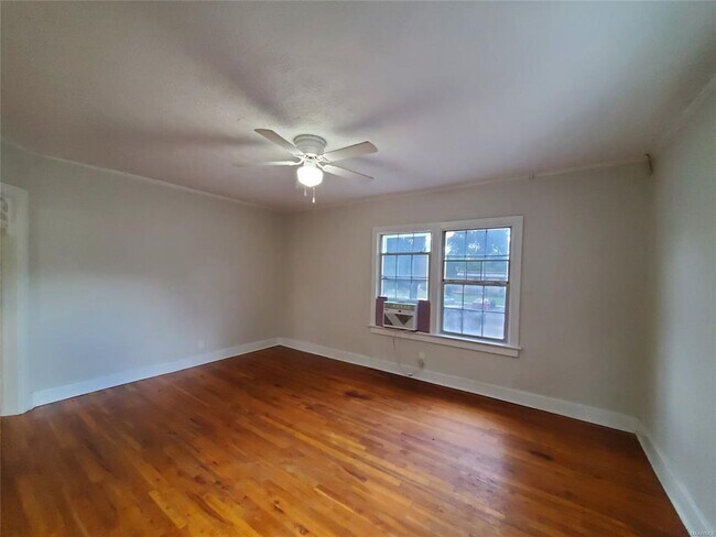 Building Photo - 227B Doster St