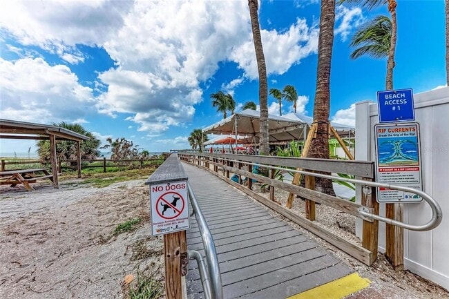 Building Photo - 1307 Primrose Rd