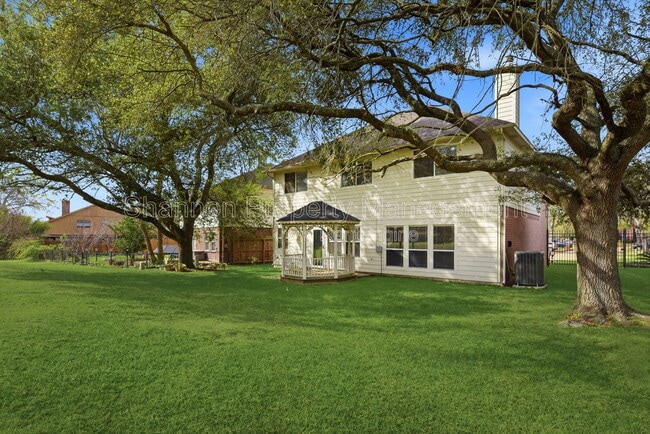 Building Photo - 3327 Shady Glen Ln