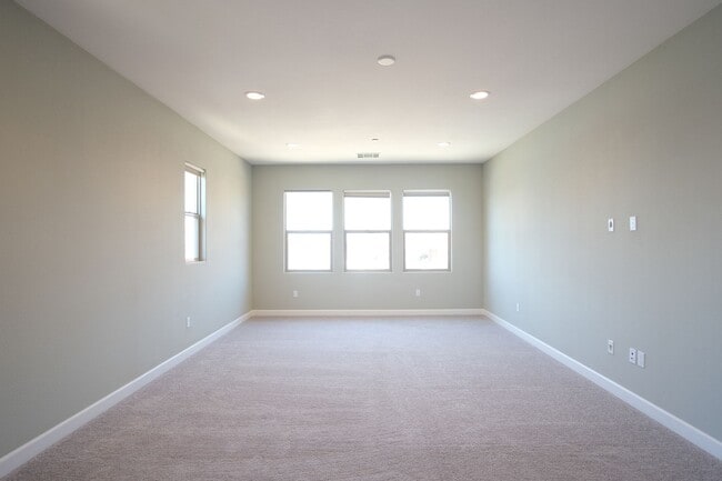Building Photo - Available now! Beautiful Newer Home in Man...