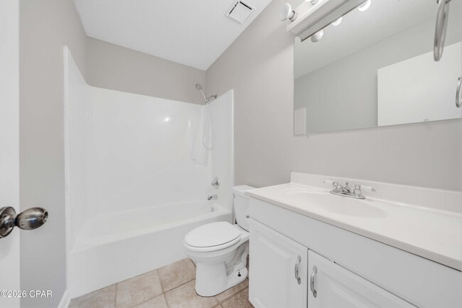 Building Photo - 7011 Lois St