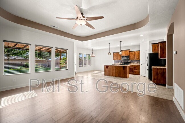 Building Photo - 3782 Brade Lane